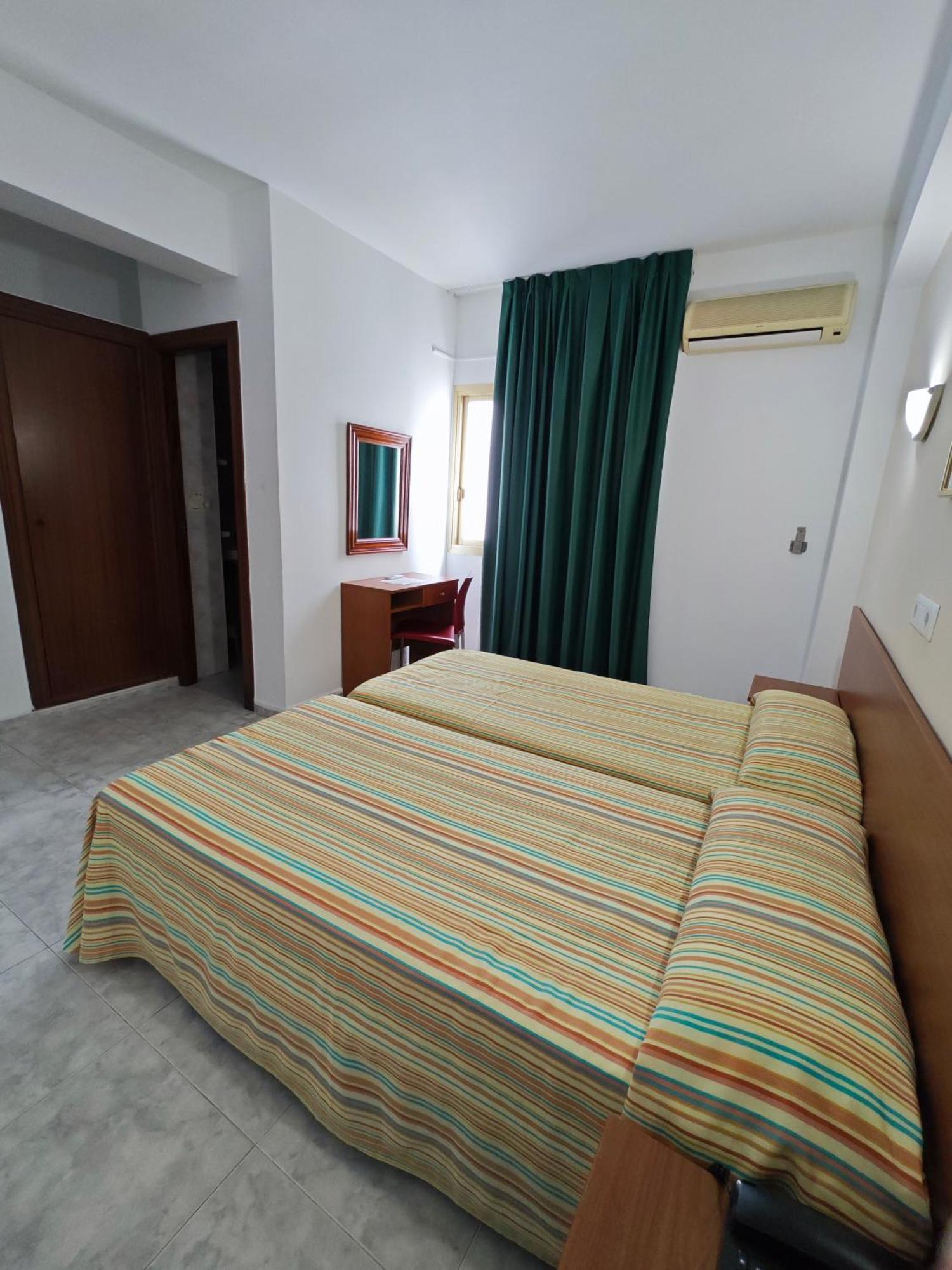 Hotel Camposol Benidorm Eksteriør bilde